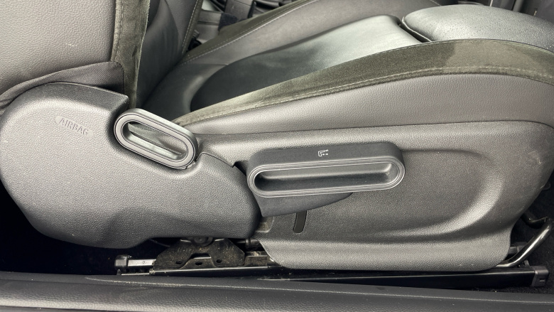 MINI Convertible 1.5 Cooper Classic II 2dr Auto [Comfort/Nav Pack] Petrol Convertible